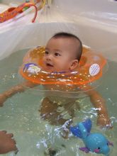 Baby nuoto